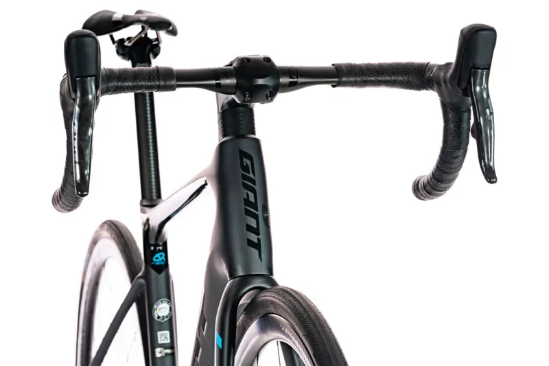 2020 Giant Defy Advanced Pro 0 Red Carbon Road Bike in Gray-8