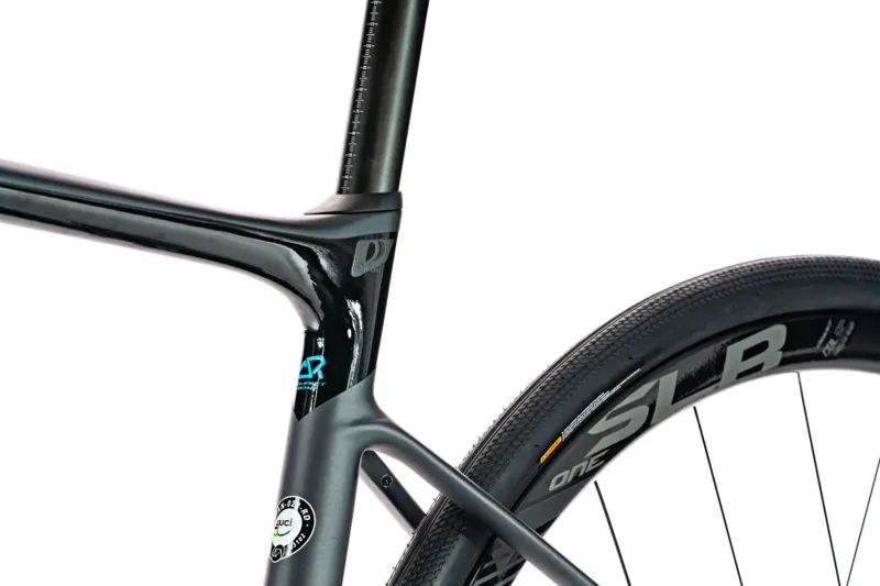 2020 Giant Defy Advanced Pro 0 Red Carbon Road Bike in Gray-7