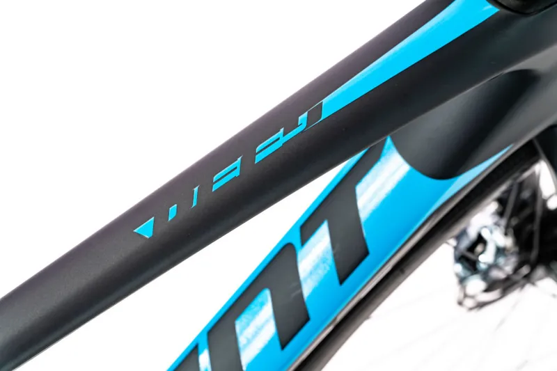 2020 Giant Defy Advanced Pro 0 Red Carbon Road Bike in Gray-2