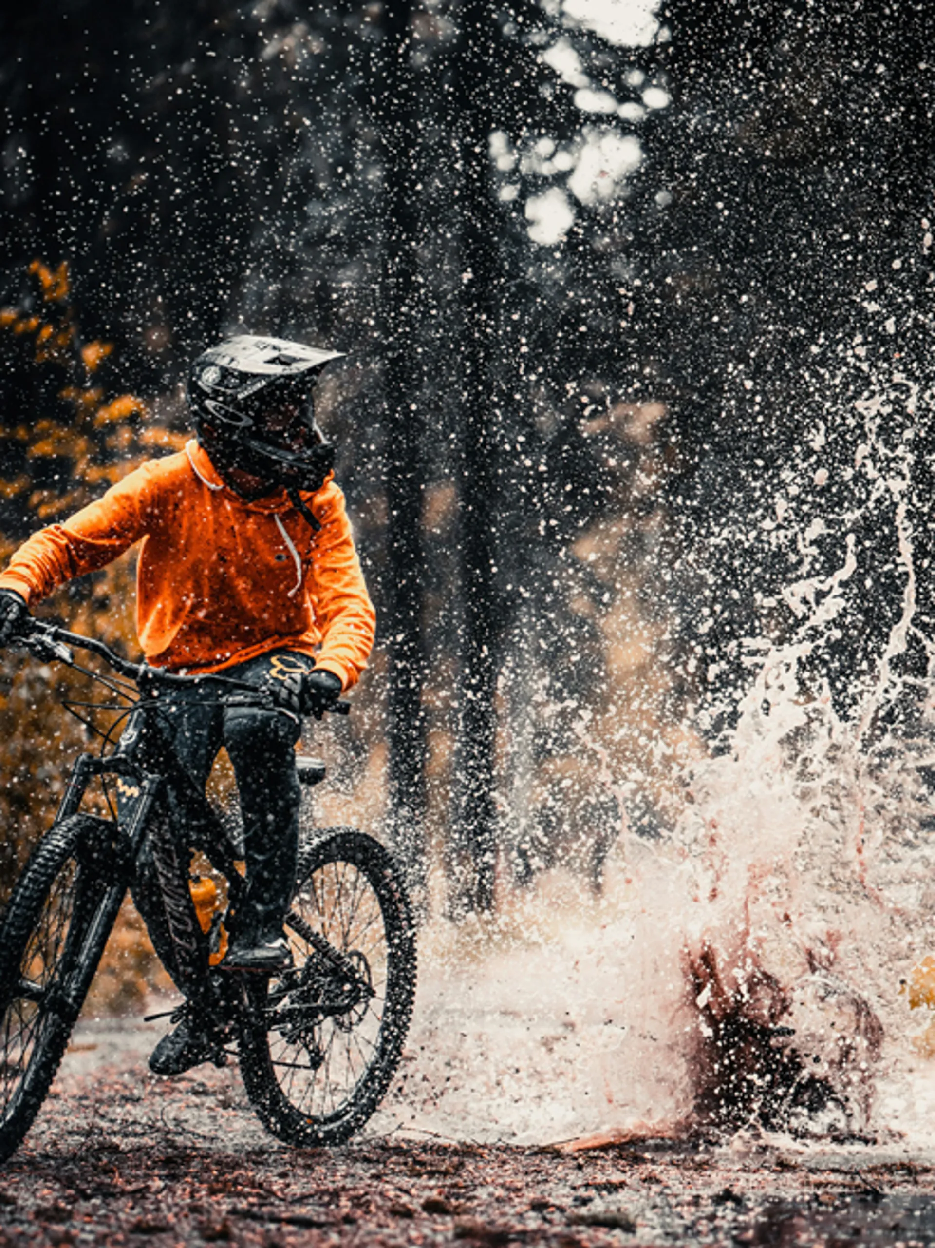 Full-suspension mountain bikes